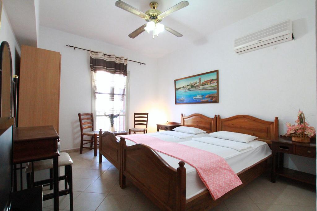 Traditional Apartments Alexandra Meyísti Стая снимка